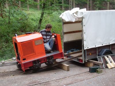 Luise beim Ausladen in Ramsen