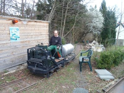 Voller Wasserwagenzug